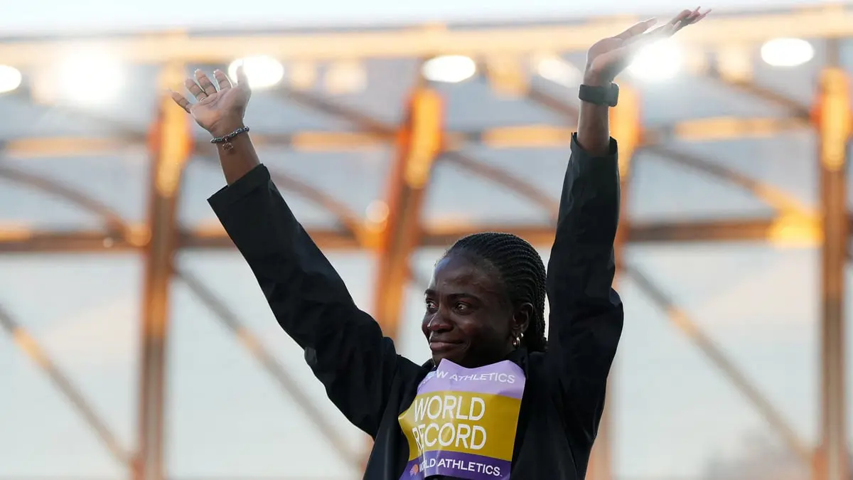 أميوزان تثير جدلا حول تكنولوجيا أحذية العدائين بعد الفوز ببطولة العالم