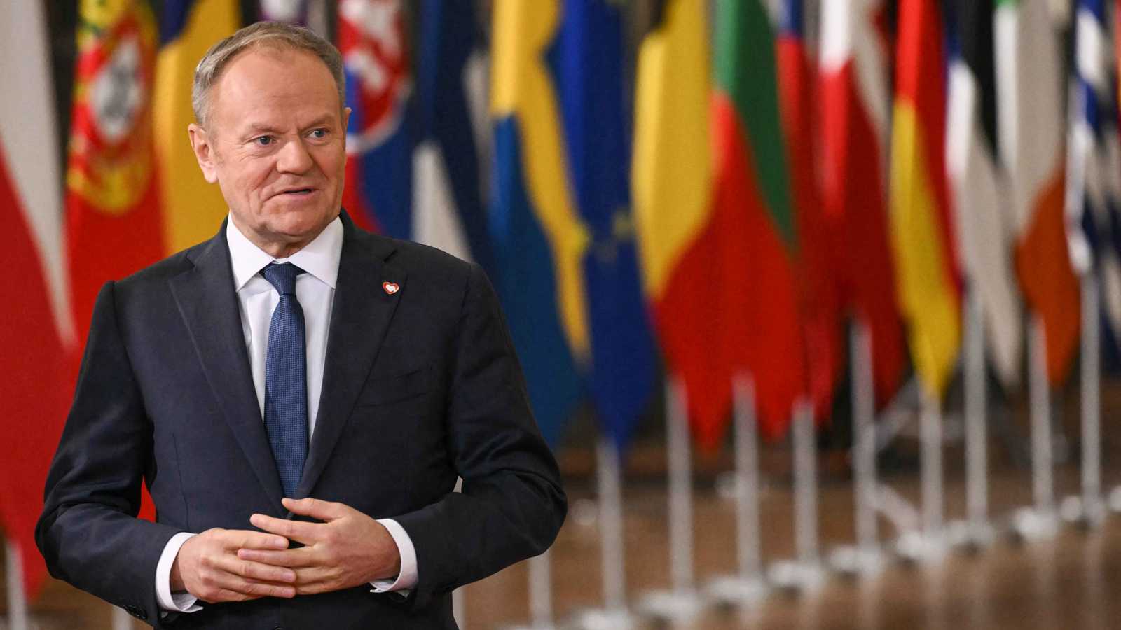 "الأموال أو الدماء".. تحذير بولندي من فشل الاتحاد الأوروبي في تمويل أوكرانيا