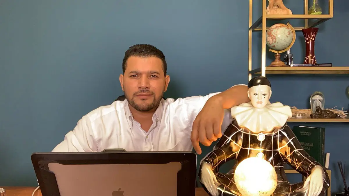 القضاء الفرنسي يرفض تسليم الناشط الجزائري أمير ديزاد لبلاده