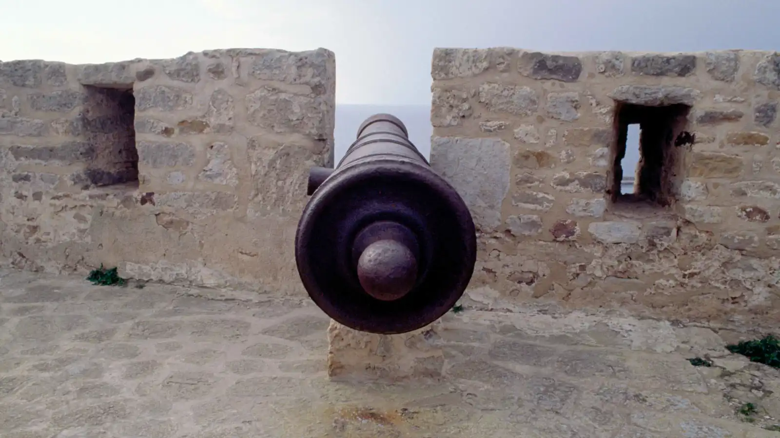 عودة مدفع الإفطار يحيي العادات الرمضانية في تونس (صور)