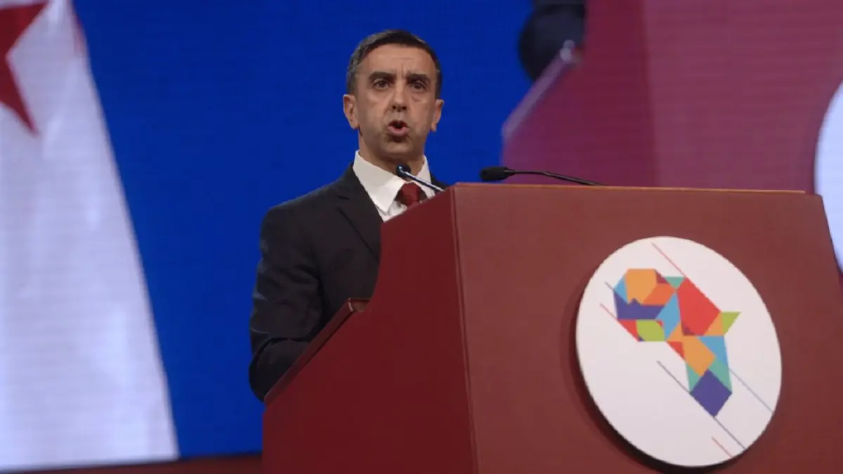 اعترافات رجل الأعمال الجزائري علي حداد.. حقيقة الهروب للخارج وجواز سفر سلال المزور