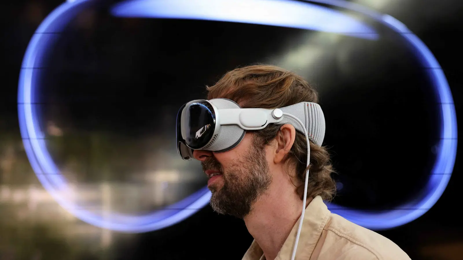 بعد فشل "فيجن برو".. أبل ترد على ميتا بمنتج جديد