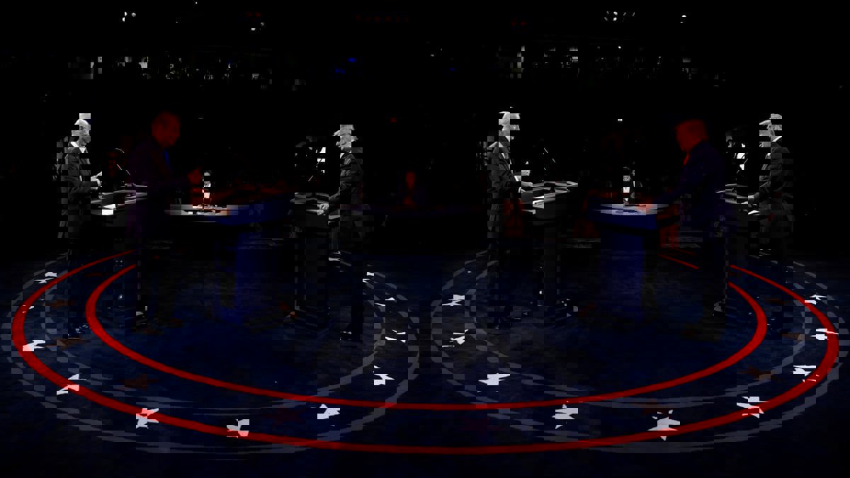 "ذي إيكونوميست": الشرق الأوسط يؤجل القرارات المصيرية بانتظار حسم الانتخابات الأمريكية