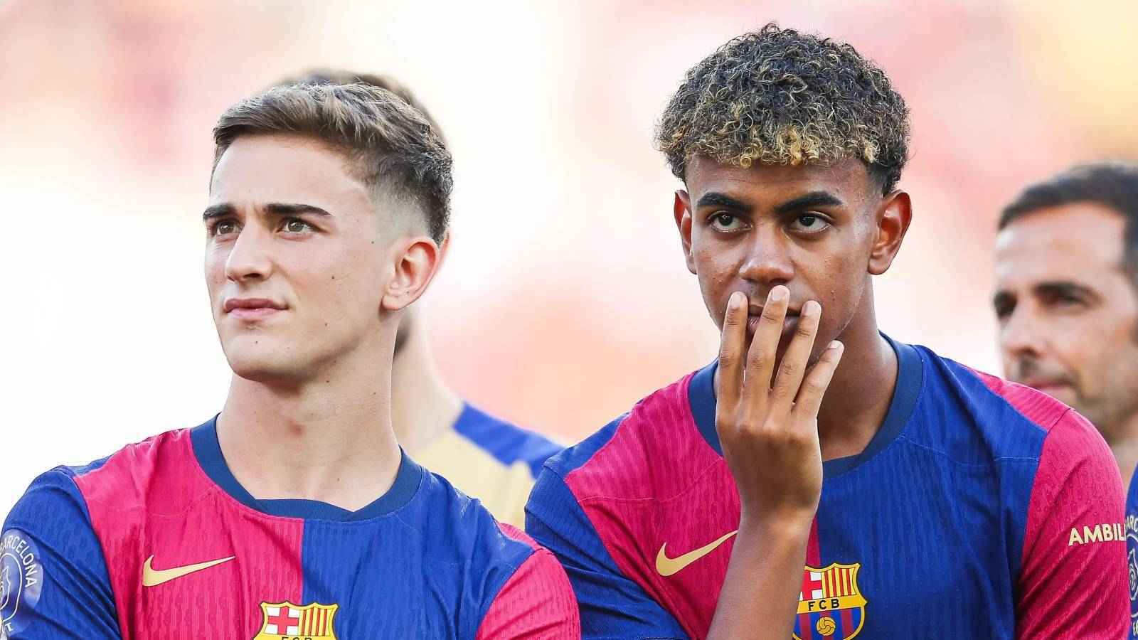 طريد برشلونة يتألق.. وغافي يحتفل به (صورة)