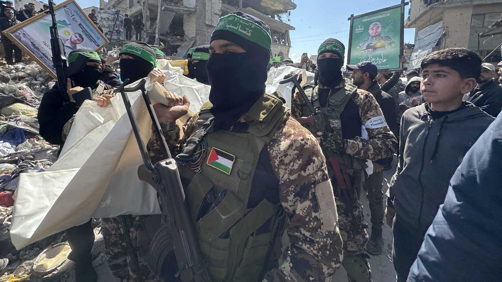 بعد عامين من الحرب.. حماس أمام واقع جديد يملي عليها "سلام الضرورة"