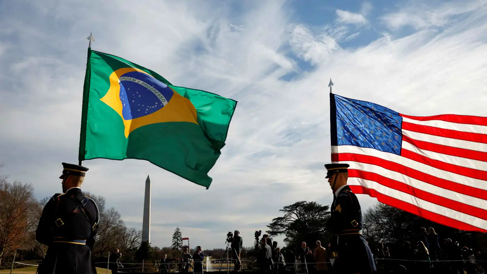 بعد احتجاز رئيس المخابرات.. واشنطن تطرد الملحق الأمني للبرازيل