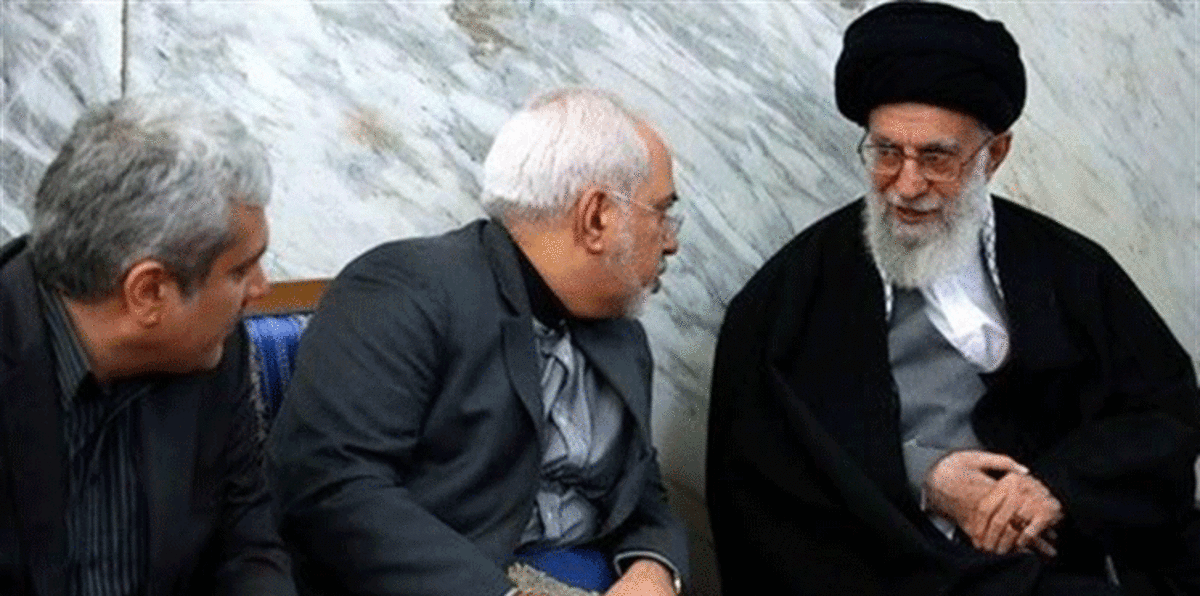 خامنئي يحذر ظريف من التحدث بالإنجليزية بدل الفارسية