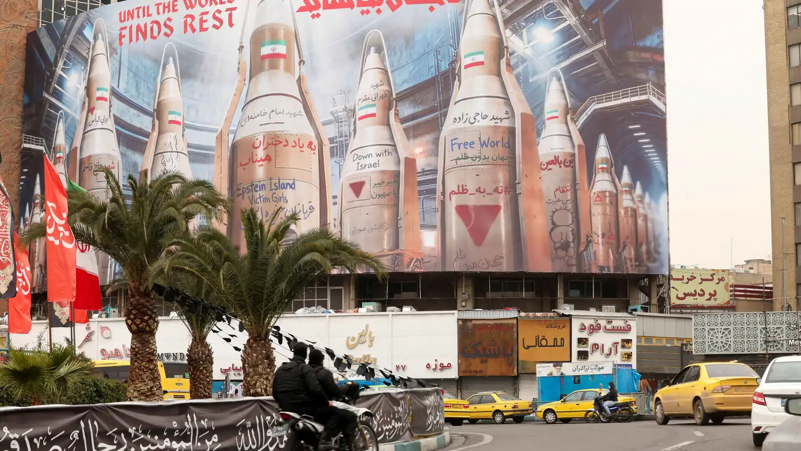 تقديرات استخباراتية بتنامي التشدد في إيران وسط قمع الحرس الثوري