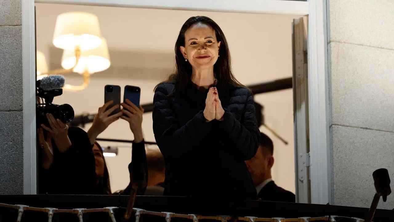 الهروب الكبير.. هل كتبت ماتشادو سقوط مادورو من أوسلو؟