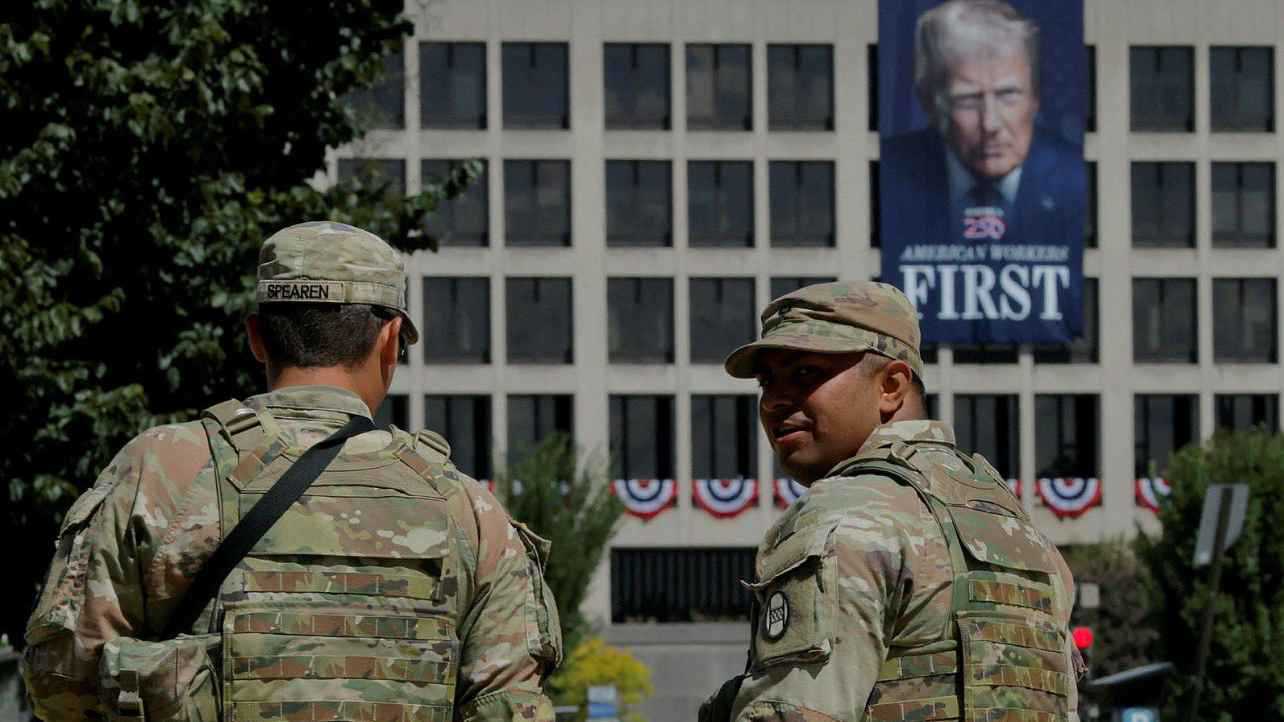 استطلاع: أكثر من نصف الأمريكيين يرفضون سياسة ترامب نشر قوات بالمدن