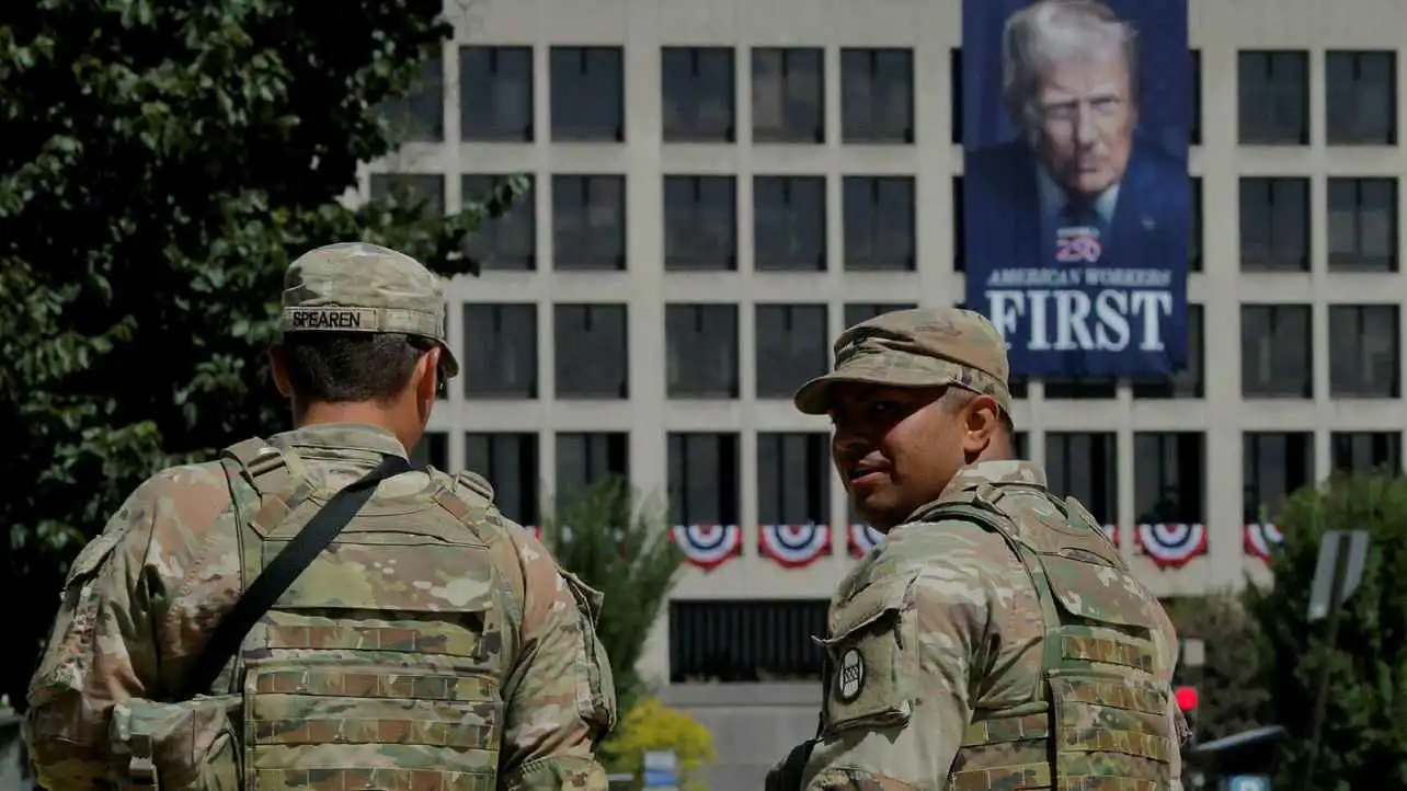 استطلاع: أكثر من نصف الأمريكيين يرفضون سياسة ترامب نشر قوات بالمدن