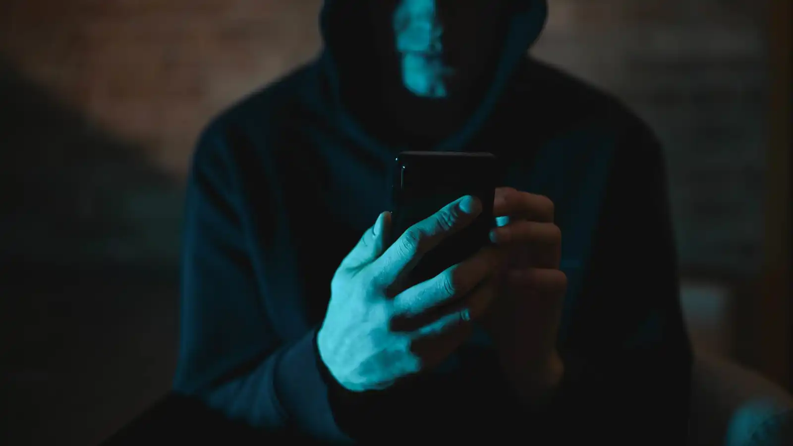 تركي يفقد مبلغا ضخما في احتيال إلكتروني باسم أردوغان (فيديو)