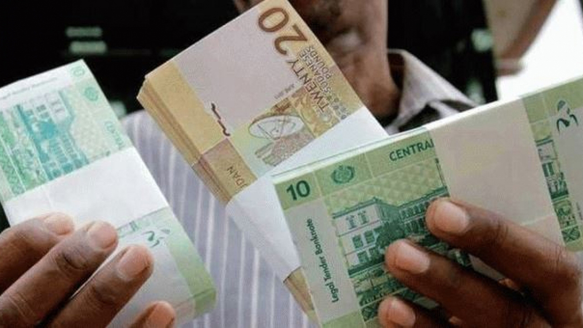 4 دبلوماسيين أمريكيين يفتحون حسابات مصرفية في السودان للمرة الأولى منذ عقود‎