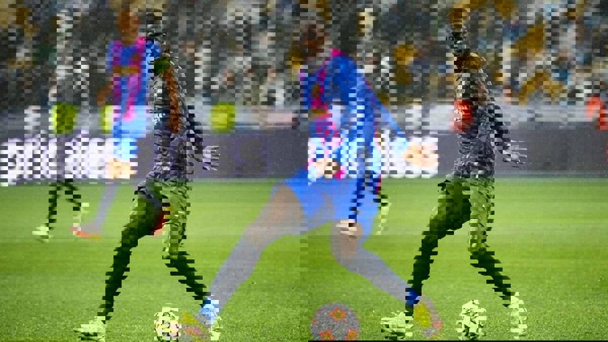 سبورت: برشلونة يعمل على إبرام صفقة تبادلية مع مانشستر يونايتد