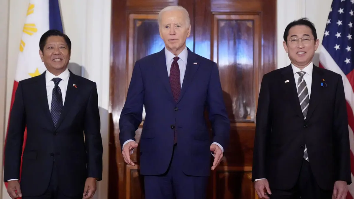 بايدن يعد بالدفاع عن الفلبين إذا تعرضت لهجوم في بحر الصين الجنوبي 