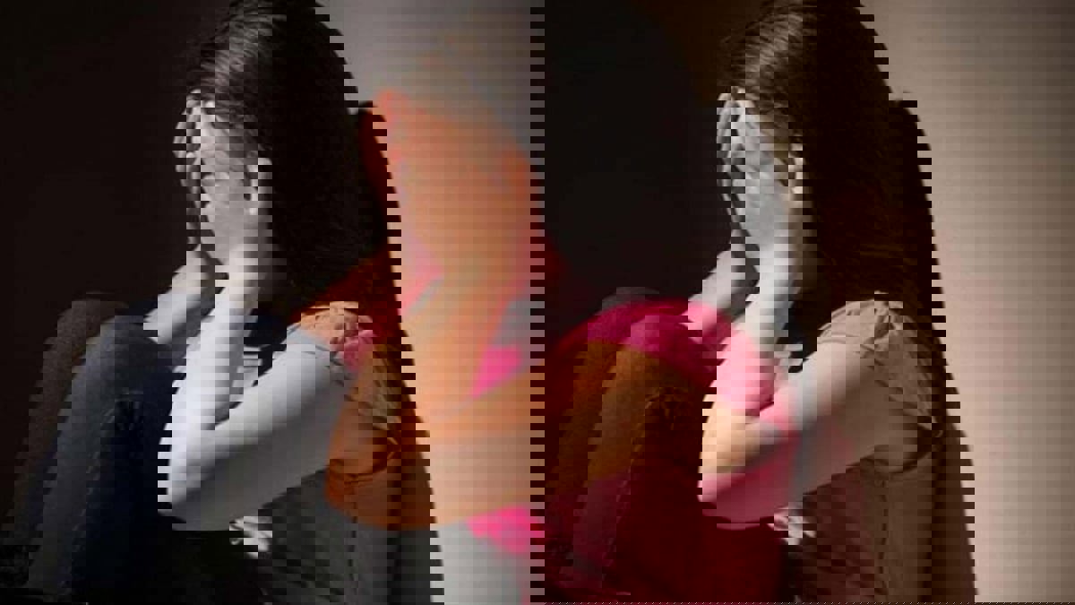 سجن عامل توصيل طلبات آسيوي لاعتدائه على طفلة في دبي