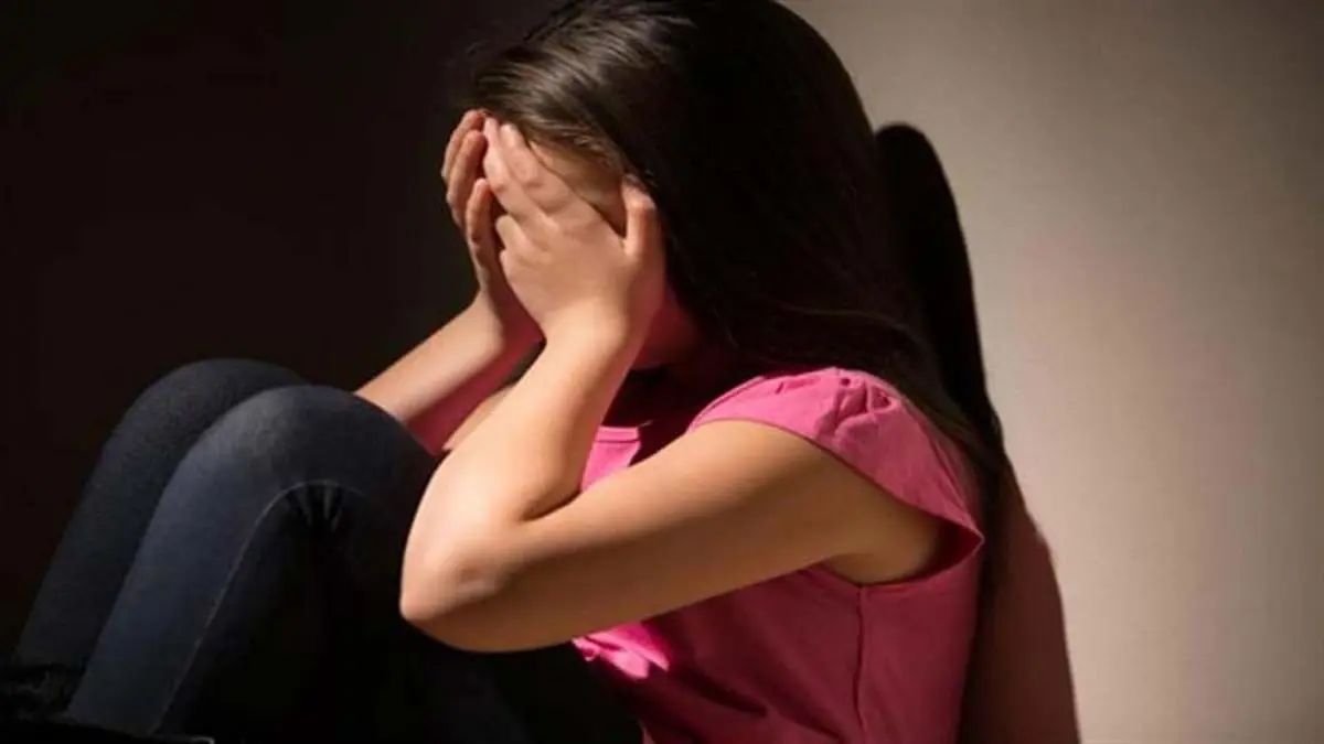 سجن عامل توصيل طلبات آسيوي لاعتدائه على طفلة في دبي