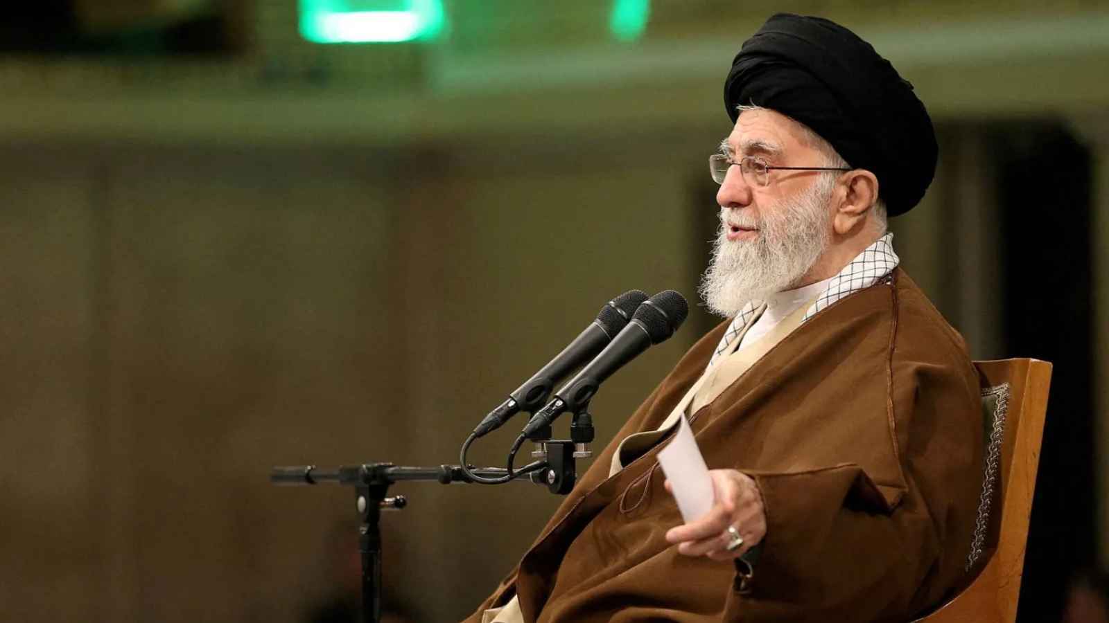 بعد خطاب خامنئي.. هل تلغي إيران المفاوضات غير المباشرة مع أمريكا؟