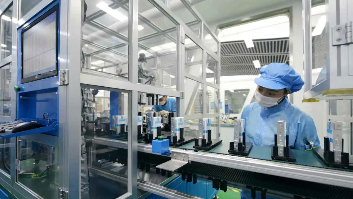 ابتكار بطارية صوديوم-كبريت عالية الجهد تنافس الليثيوم