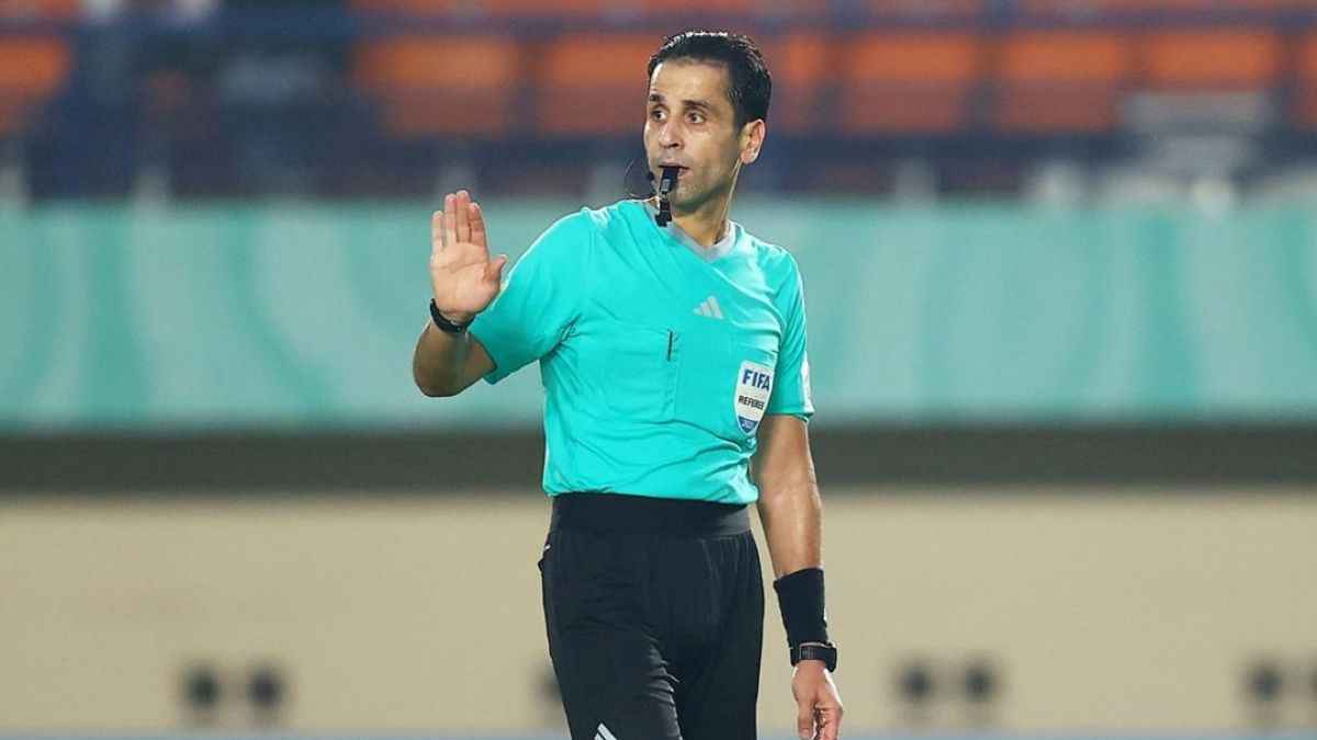 ما حقيقة إيقاف الحكم الليبي معتز الشلماني بسبب مزاعم تحرش؟