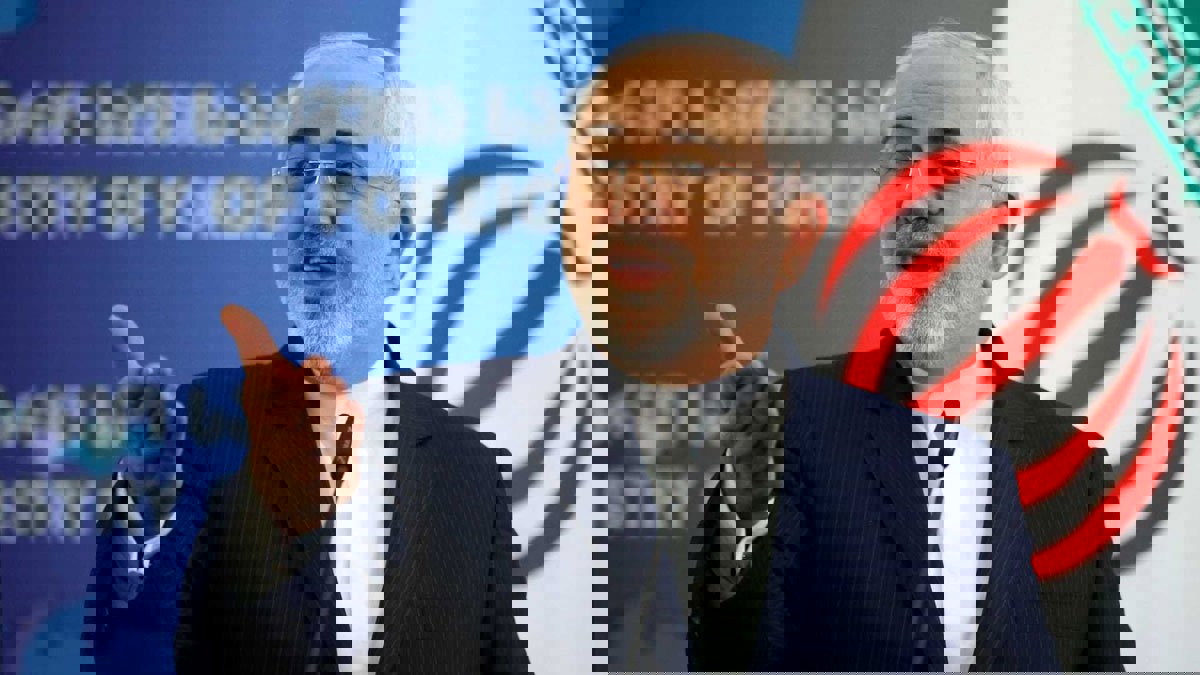 موقع أمريكي: ظريف التقى "سرا" بسيناتور ديمقراطي في ألمانيا