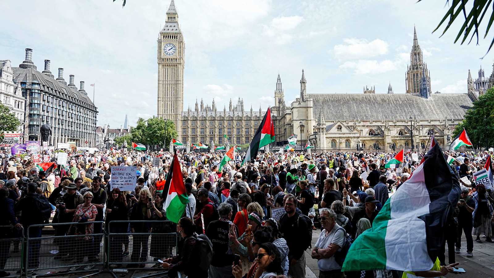 بريطانيا تسعى لمنع "فلسطين أكشن" من الطعن على حظرها