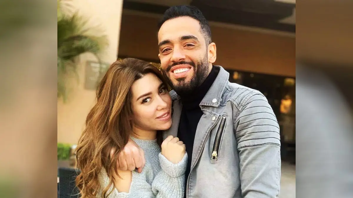 المطرب رامي جمال يعود لزوجته ناريمان