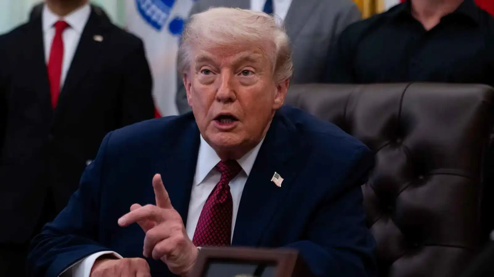 ترامب يستبعد تمديد الهدنة مع إيران