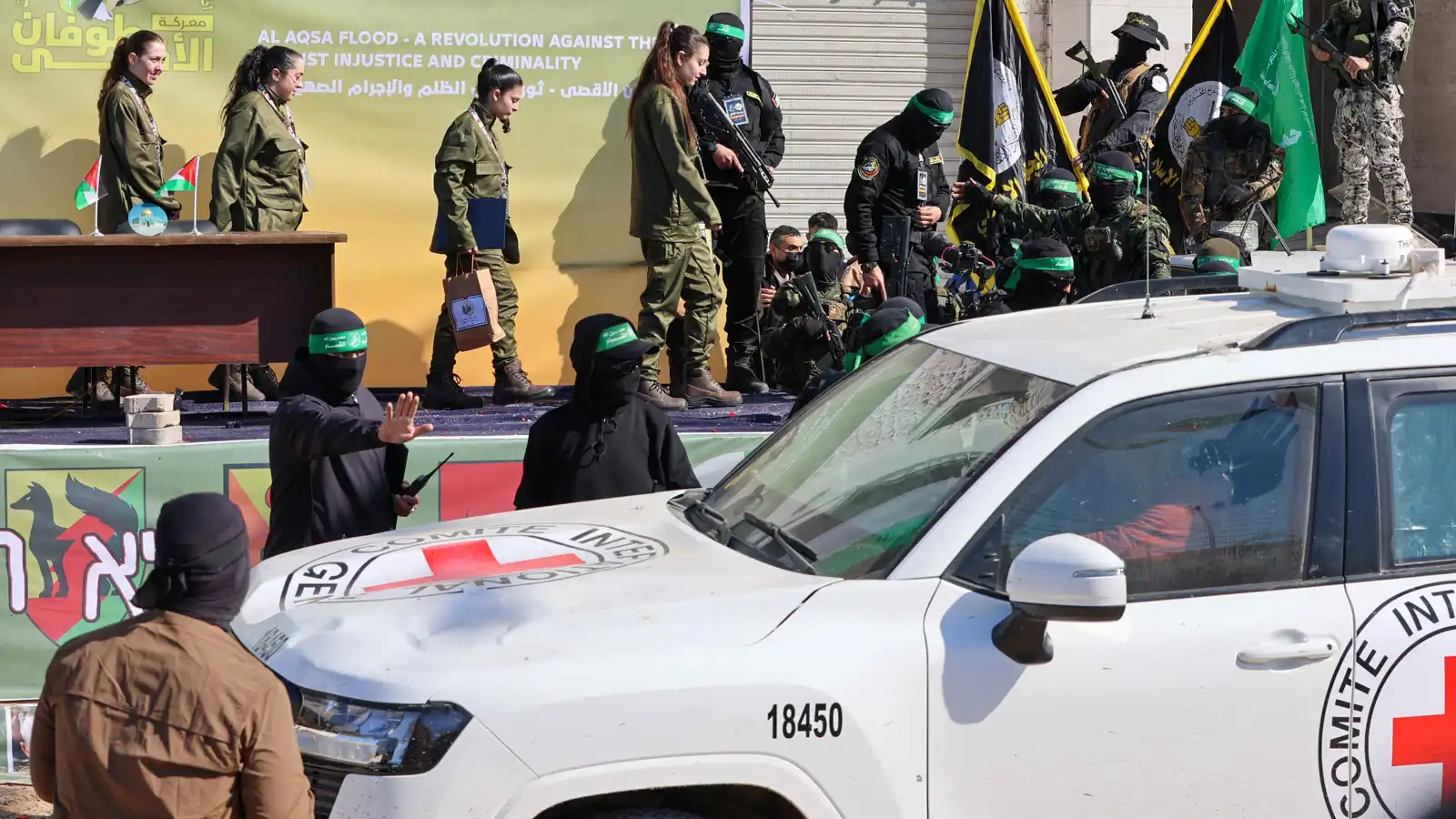 الصليب الأحمر يعرض الوساطة في عملية تبادل الرهائن والسجناء الفلسطينيين