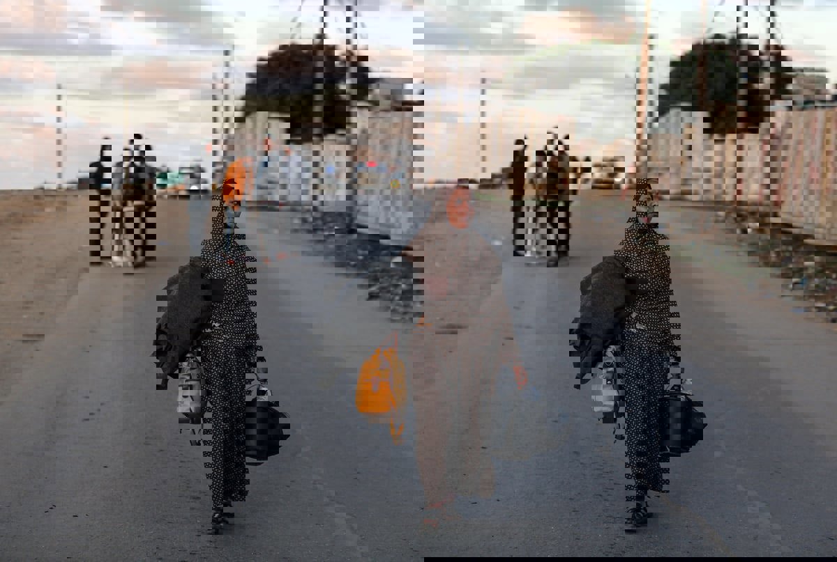 المصائب «التي» لا تأتي فُرادى!