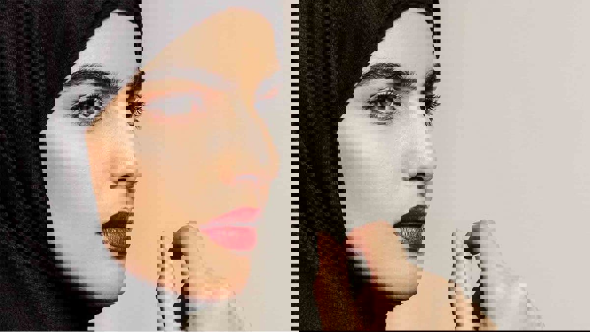 بعد عيد ميلاد ابنتها.. الإعلامي السعودي حسن خواجي يهاجم سارة الودعاني