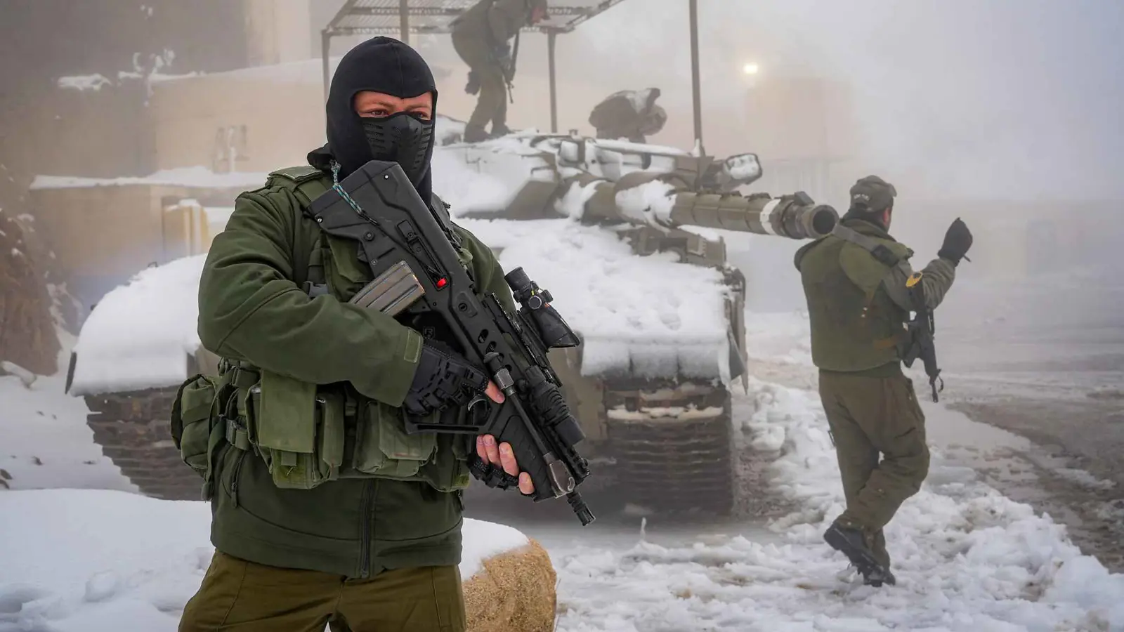 كاتس يطلب من الجيش الاستعداد لشتاء قاس على قمم جبل الشيخ