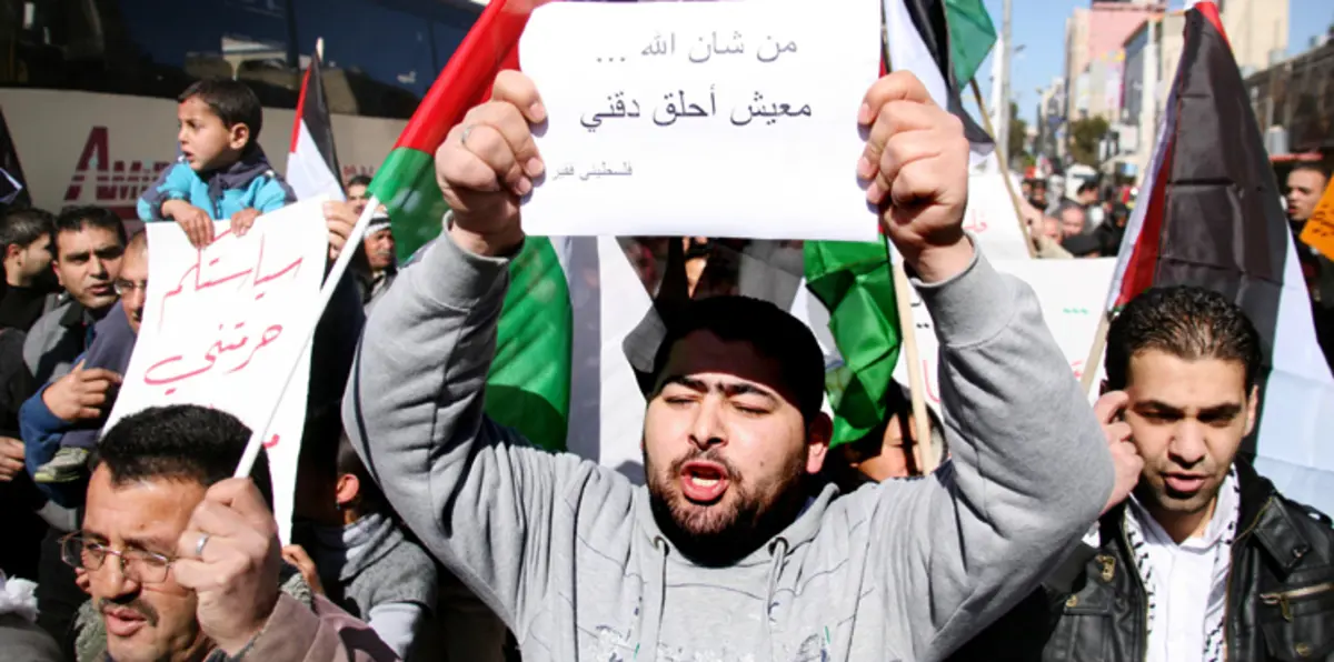 "حماس" تدرس أطراً إدارية بديلة لتحسين الواقع المتردي في قطاع غزة