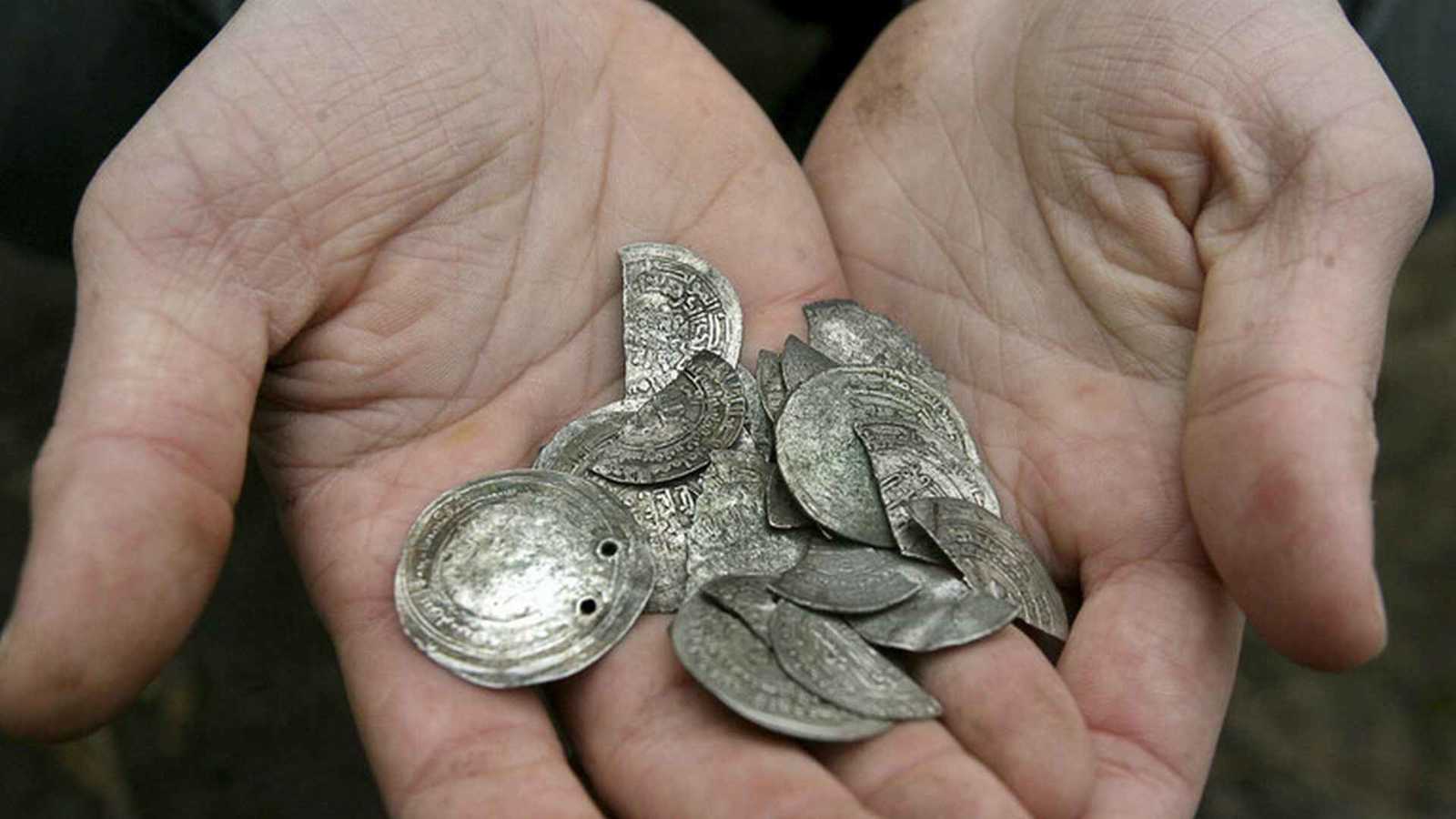 كنز تاريخي بقيمة مليون دولار يُدهش العلماء في التشيك