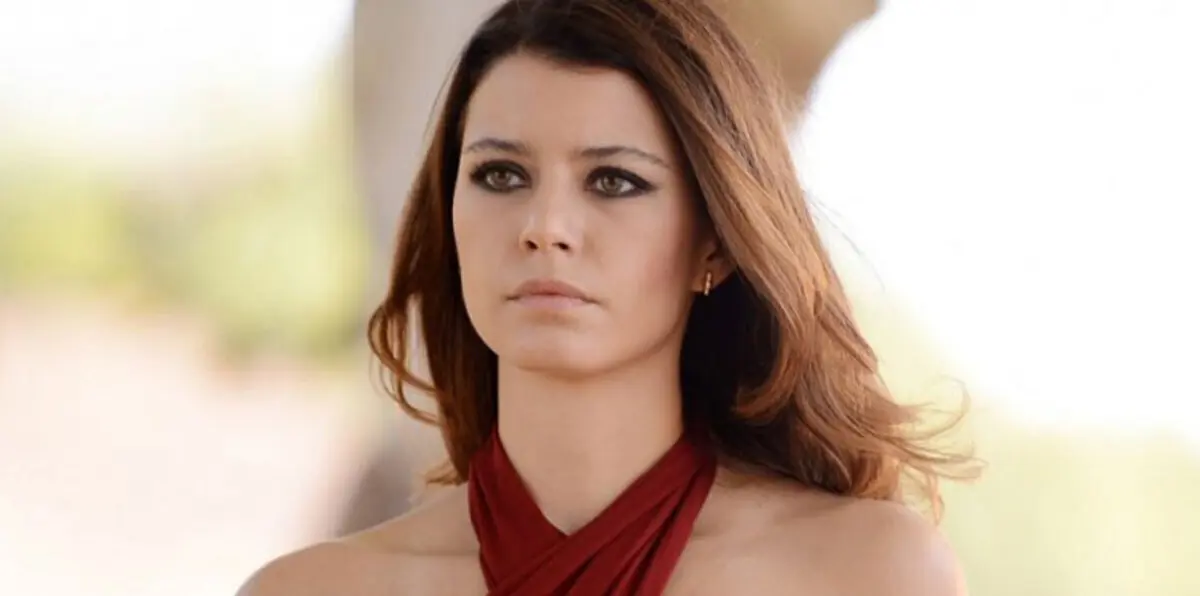 أنف بيرين سات الأكثر طلباً لدى أطباء التجميل في تركيا