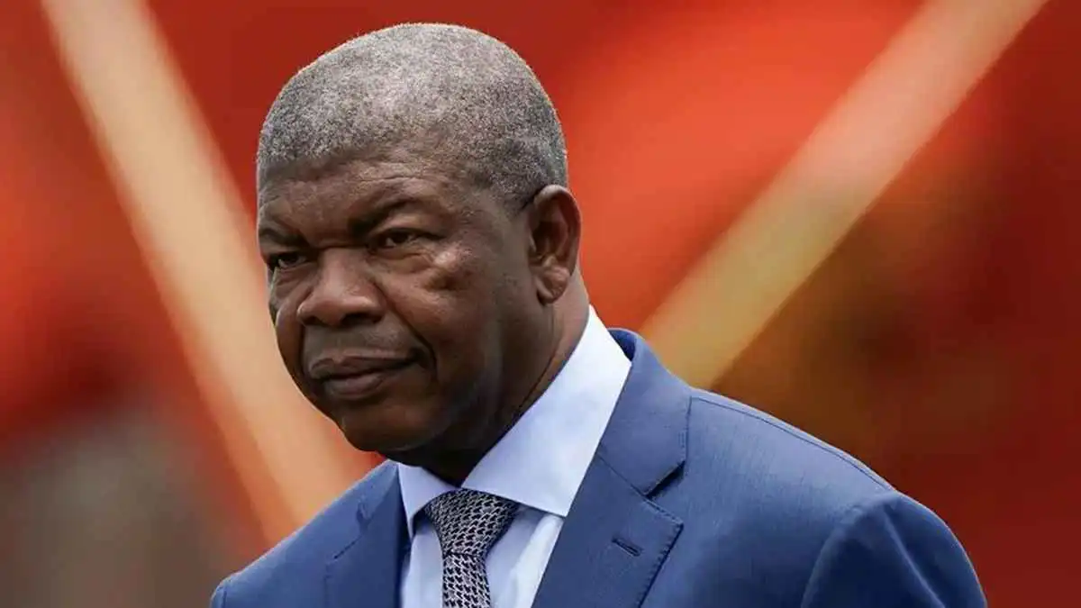 من جنرال أنغولي إلى وساطة أفريقية في قلب النزاعات.. من هو جواو لورينسو؟