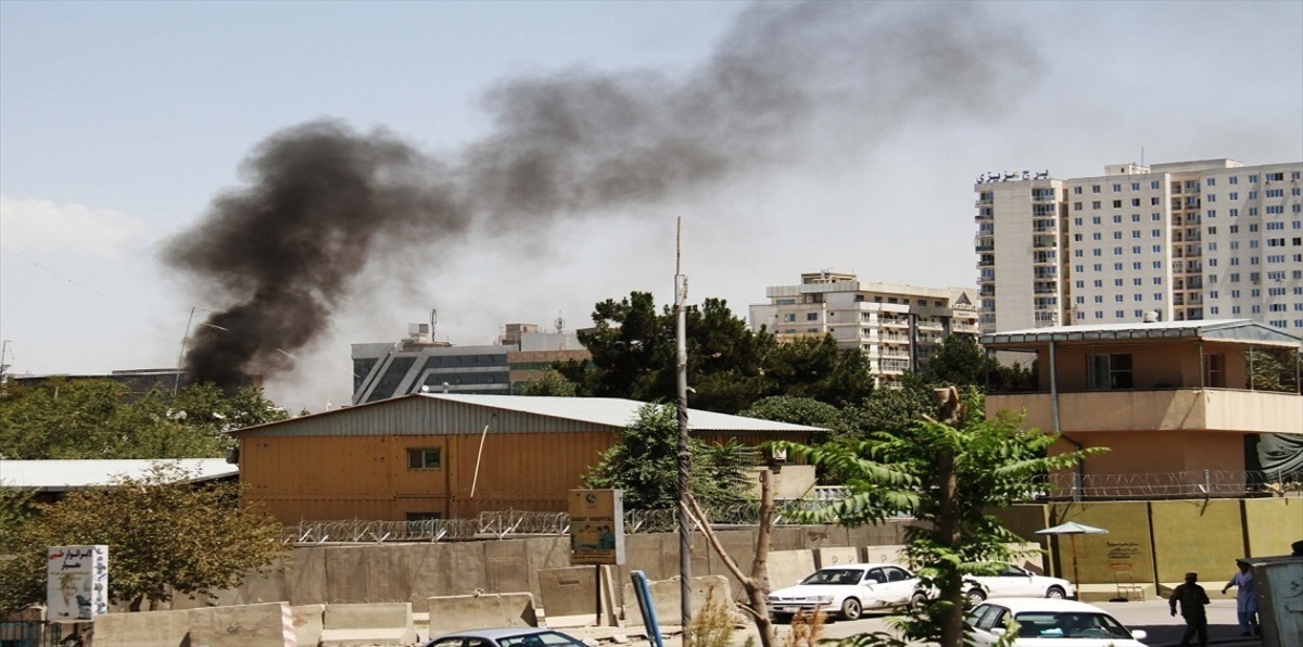 طهران تعلن إصابة صحفي إيراني في هجوم السفارة العراقية بكابول