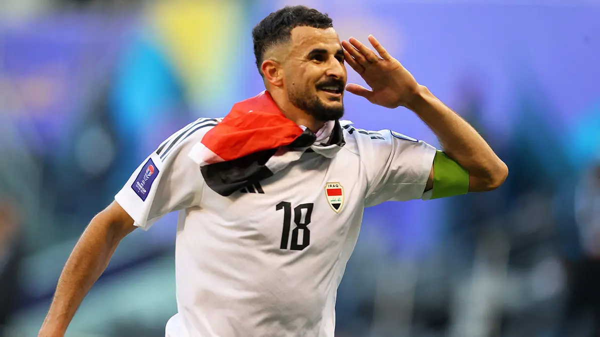 سر احتفال أيمن حسين بشارة القيادة بعد فوز العراق على فيتنام (صور)