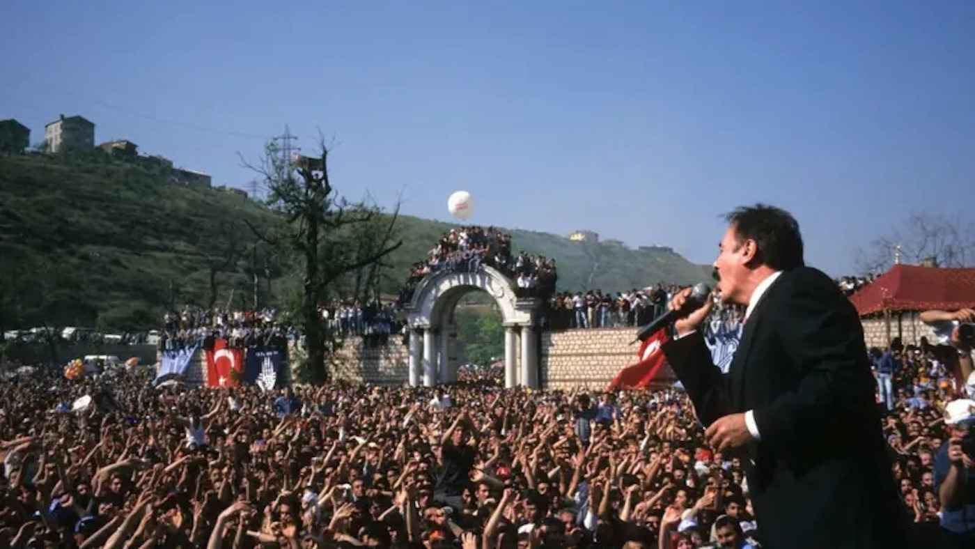 وفاة أشهر فناني الأرابيسك.. من هو فيردي طيفور؟ (فيديو)