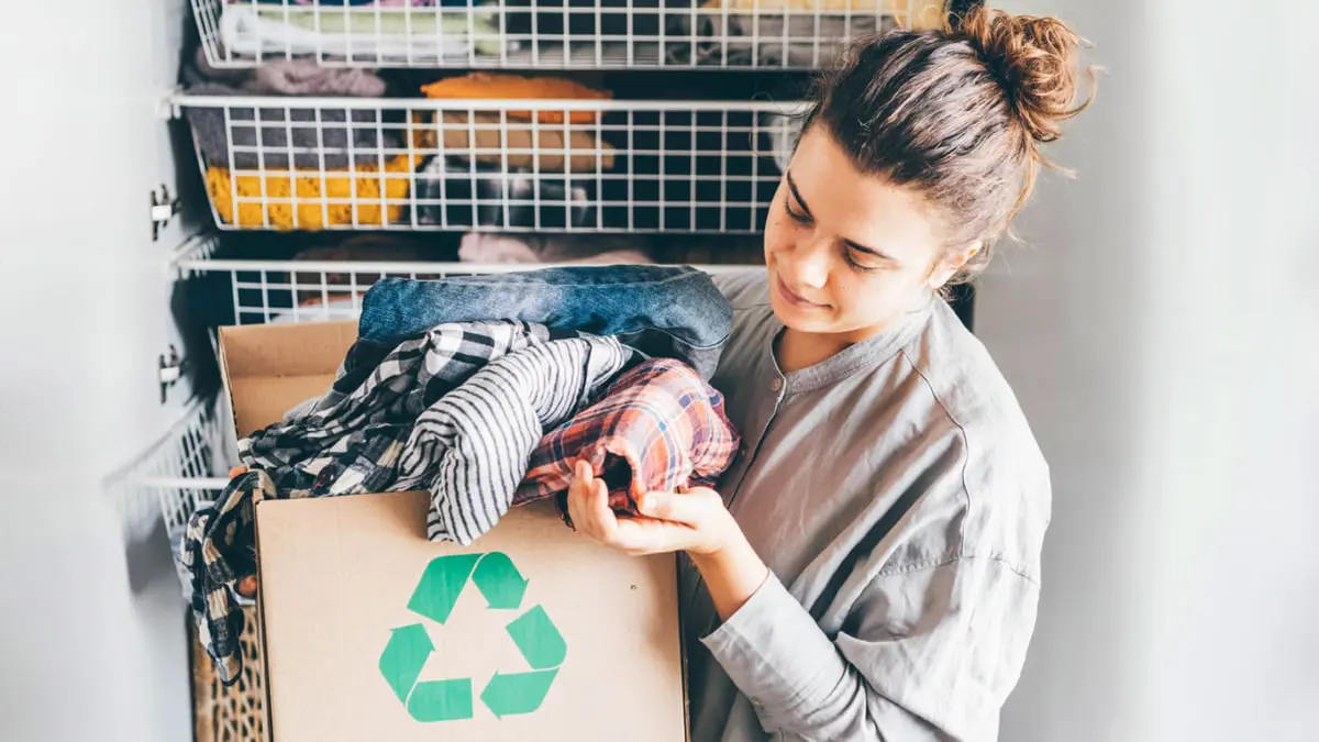 هل إعادة تدوير الملابس الحل لأزمة نفايات صناعة الأزياء؟