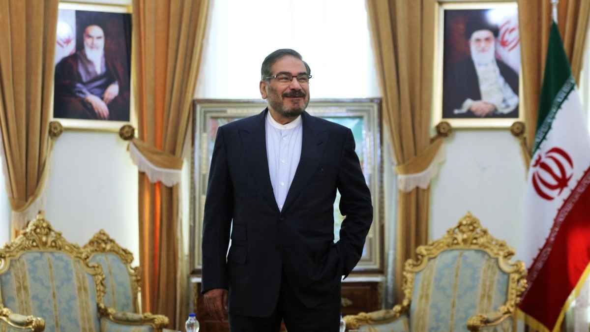 مستشار خامنئي: اللعبة لم تنته و"المفاجآت مستمرة"