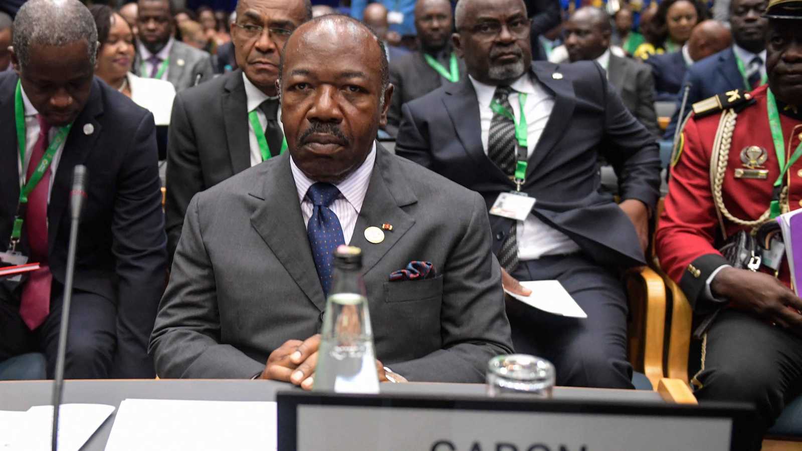 الغابون.. السجن 20 عاماً لزوجة ونجل علي بونغو بتهم الاختلاس