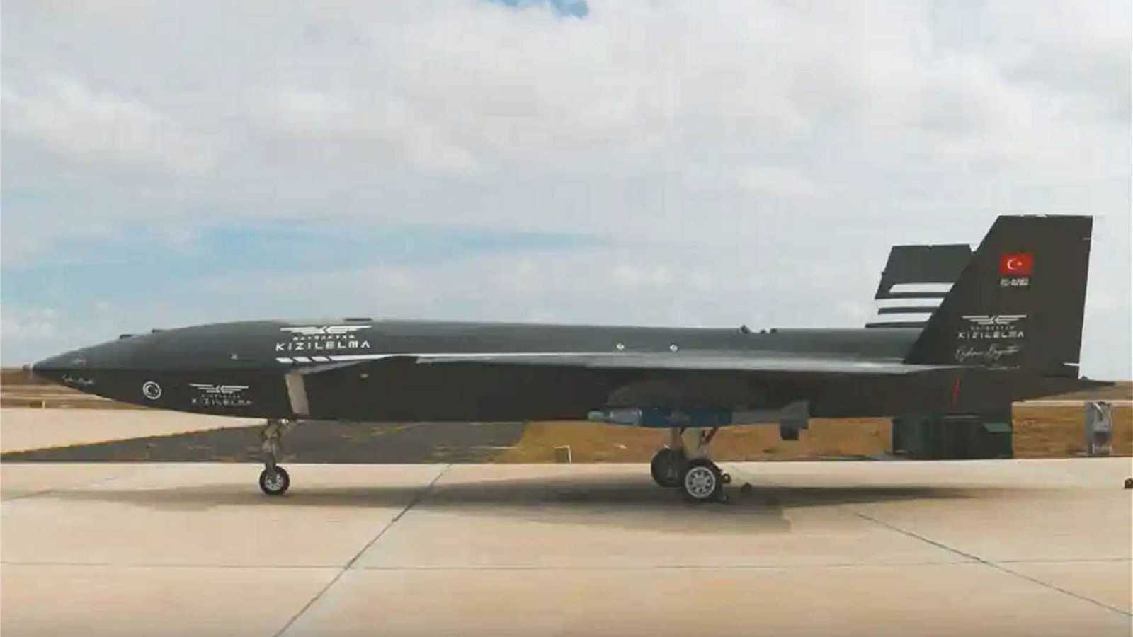 المسيّرة التي اقتربت من الخط الأحمر للناتو.. تركيا تطلق مقاتلة بيرقدار "شبحية"