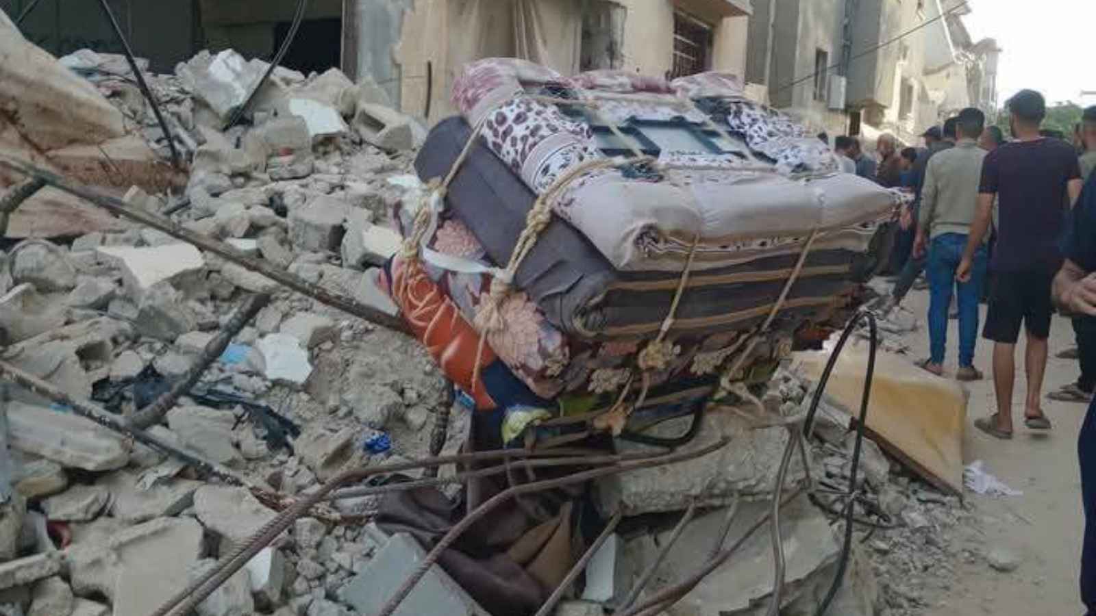 تظاهرت بأنها عائلة نازحة.. تفاصيل تسلل قوة إسرائيلية لقلب خان يونس (صور)