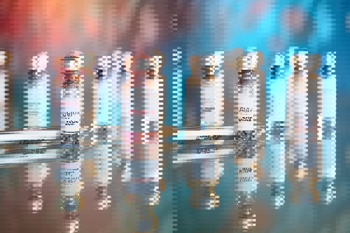 صحيفة: فايزر وبيونتيك تقترحان دفع الاتحاد الأوروبي نصف سعر جرعات كوفيد الملغاة