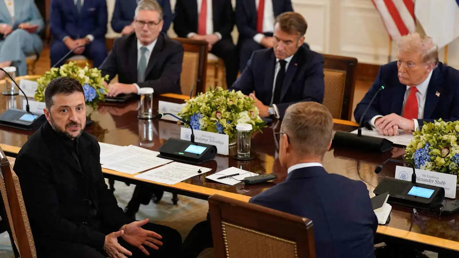 تنازلات مقابل ضمانات.. تفاصيل مسودة خطة ترامب للسلام في أوكرانيا