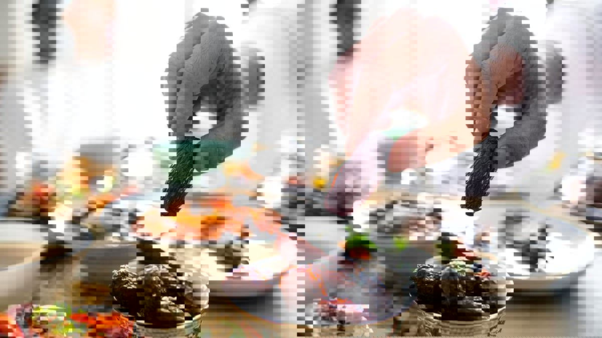 موائد رمضان تحافظ على غناها وتنوعها في أوروبا