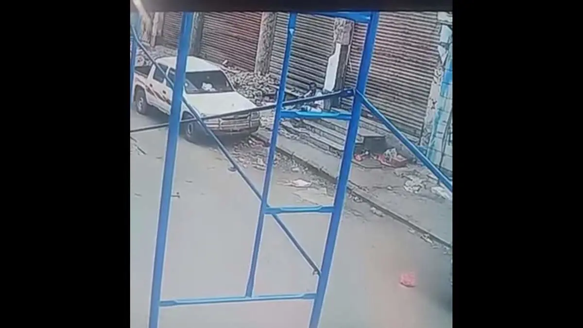 بعد انتشار فيديو الجريمة.. سارق يمني يعيد سيارة لصاحبها ويطلب المسامحة