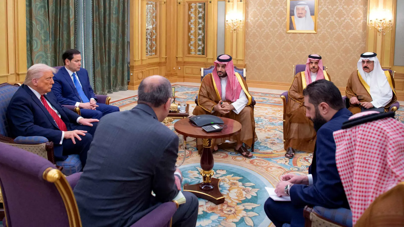 ماذا قال الشرع بعد لقاء ترامب في السعودية؟