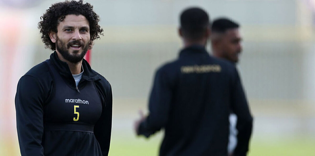 النادي الأهلي المصري يدعو حسام غالي ومحمود كهربا لودية أتلتيكو مدريد